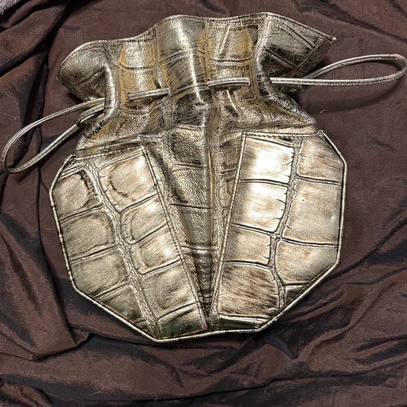 Vintage Gino gold metallic small leather bag - Picture 2 of 16